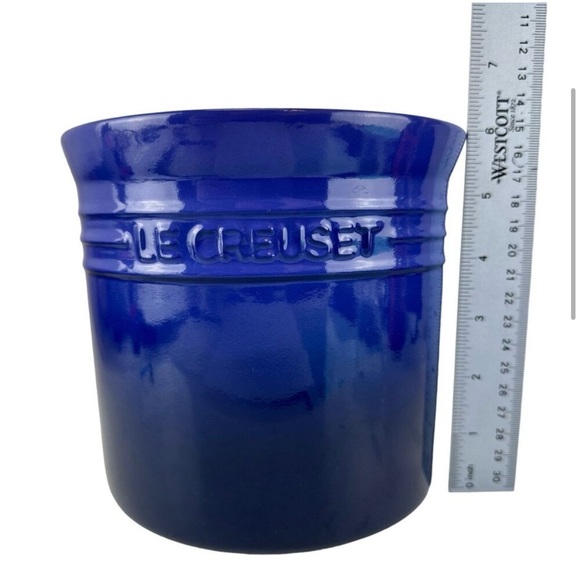 Le Creuset 2.3 L Crock Utensils Holder - Picture 2 of 3